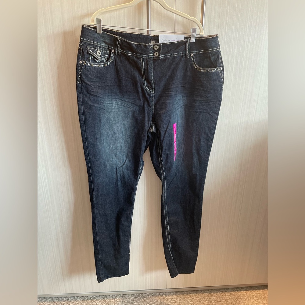 Penningtons slightly‎ curvy skinny leg dark denim jeans size 22 NWT